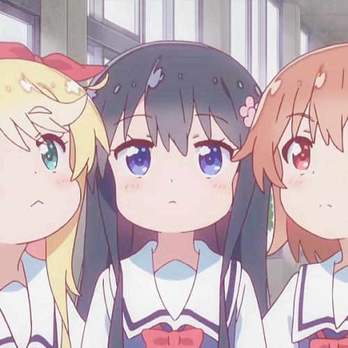 三人閨蜜動(dòng)漫頭像，學(xué)習(xí)、變化與自信的勵(lì)志之旅之旅的篇章