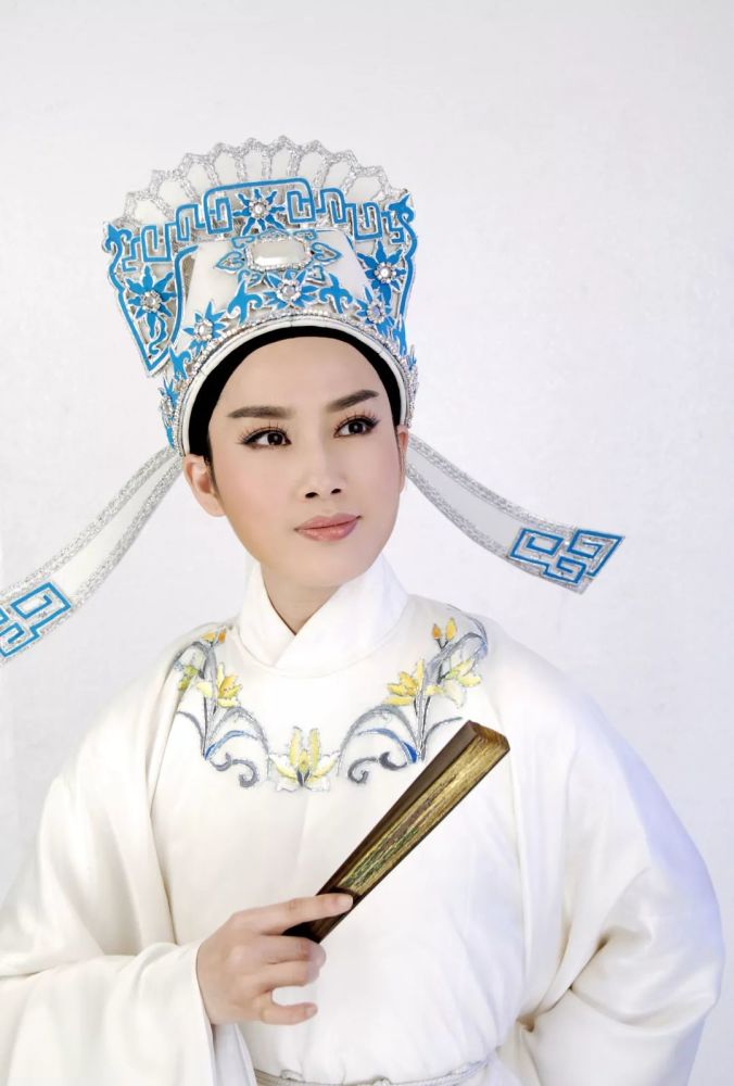 越劇璀璨之星——王君安的傳統(tǒng)藝術(shù)之旅