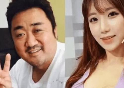 韓國三級(jí)演員的自然美景之旅