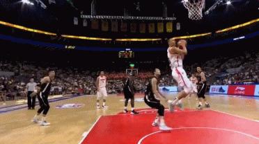 遼寧隊(duì)最新動(dòng)態(tài),小巷深處的籃球情懷與美食驚喜探索