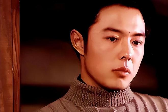 多維角度審視演員張鐵林的現(xiàn)狀