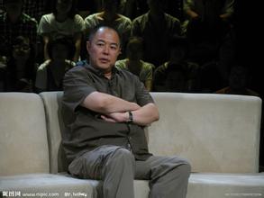 多維角度審視演員張鐵林的現(xiàn)狀