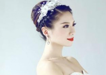 影樓最新新娘造型,影樓最新新娘造型,探索自然美景的夢幻之旅