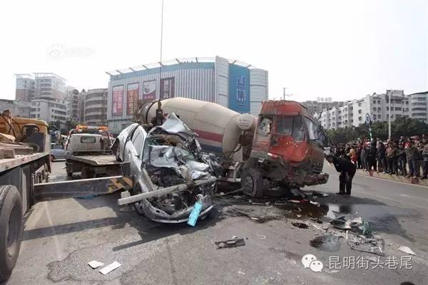 云南交通車禍最新報道