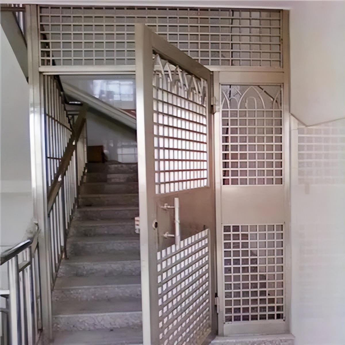 最新款不銹鋼門圖片展示