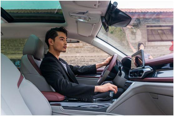 星艦最新背后的隱藏寶藏，小巷深處的特色小店探索之旅