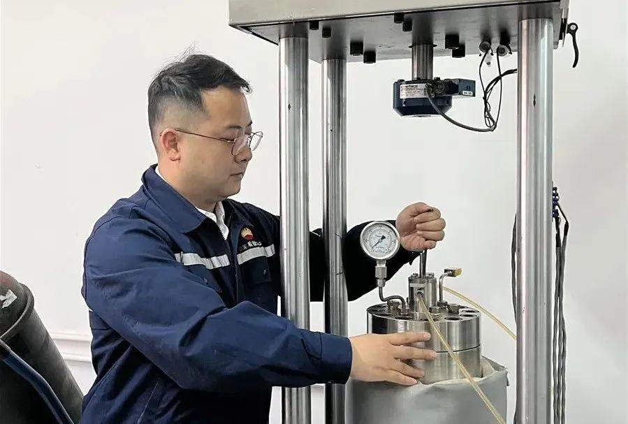 石油基金最新動(dòng)態(tài)與論述分析