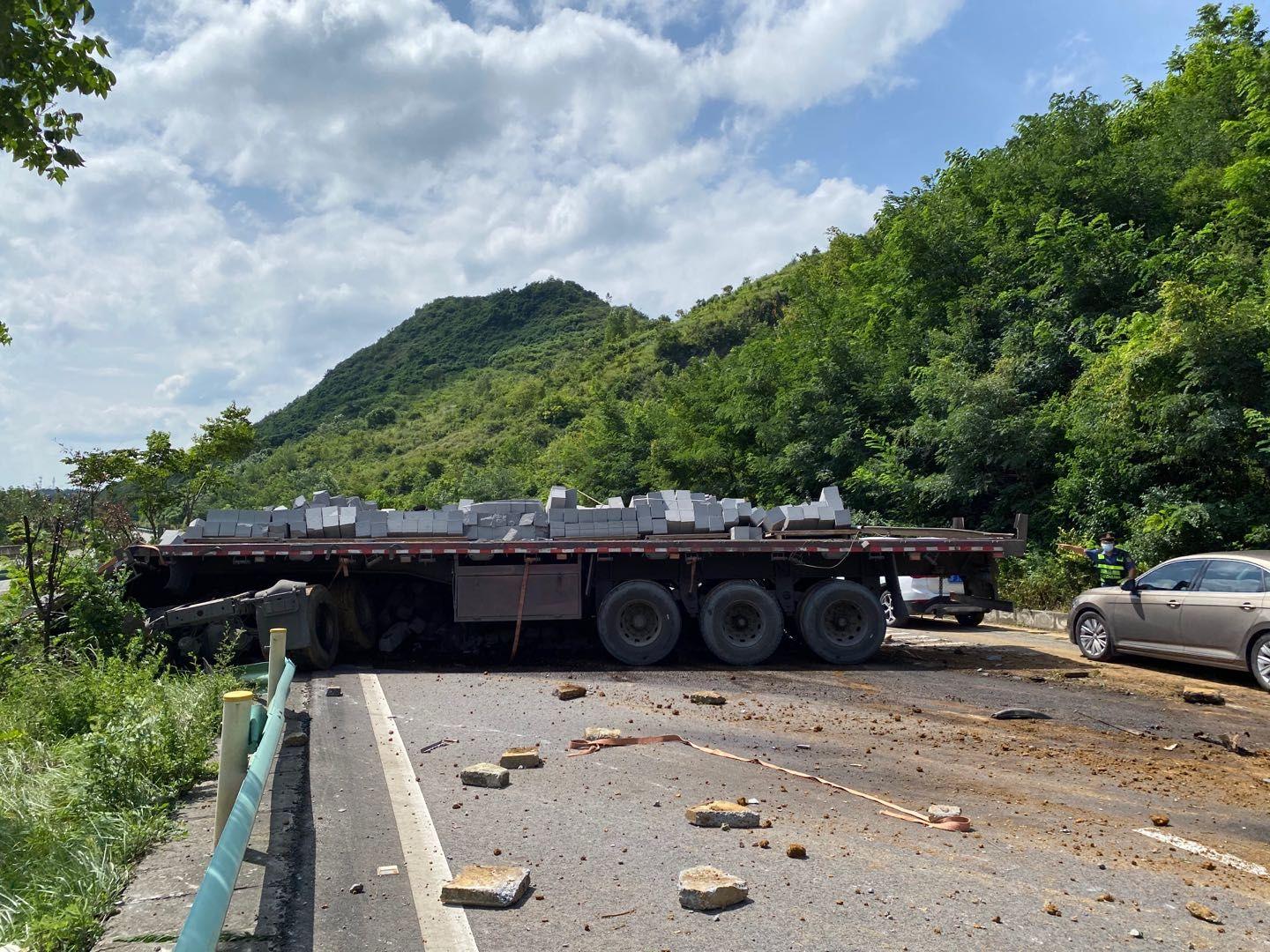 最新吊車兩款介紹及應(yīng)用科普知識(shí)分享