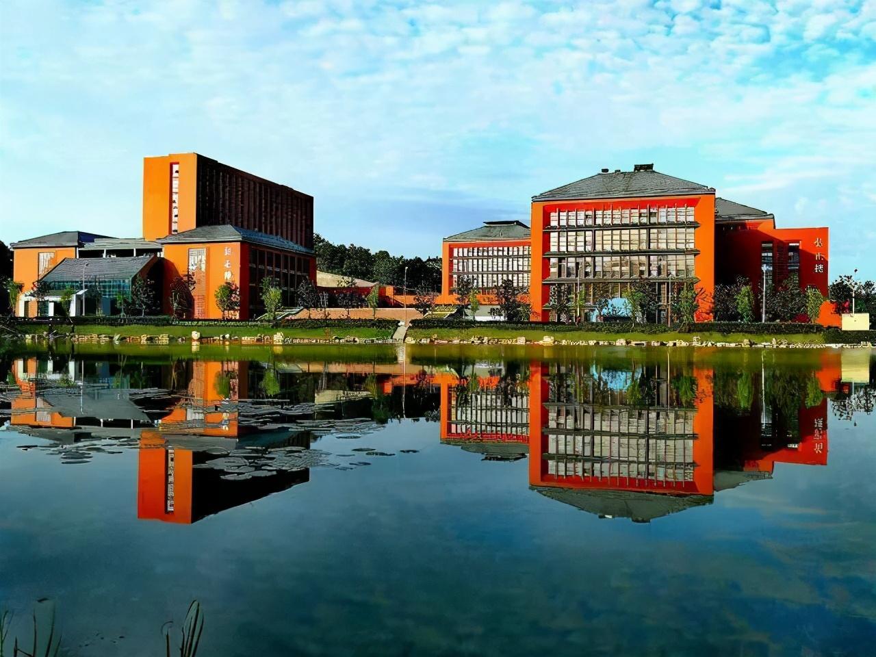 中國最新大學排名及其論述分析