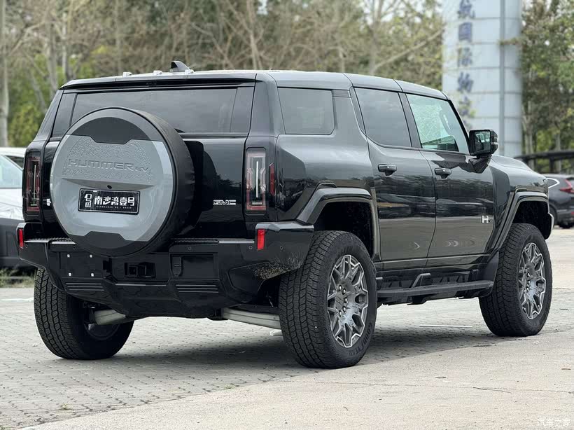 悍馬最新款越野王者，獨(dú)特魅力盡顯??