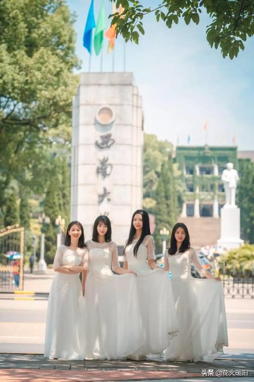 西南財(cái)經(jīng)大學(xué)最新校草，蛻變之路，自信成就夢想之路