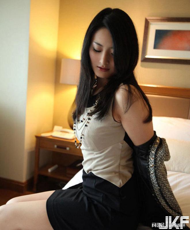 李麗莎最新作品天使，與自然美景的輕松之旅之旅